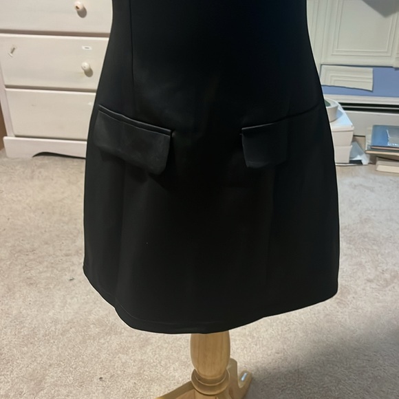 Black Tight Dress - Picture 5 of 8